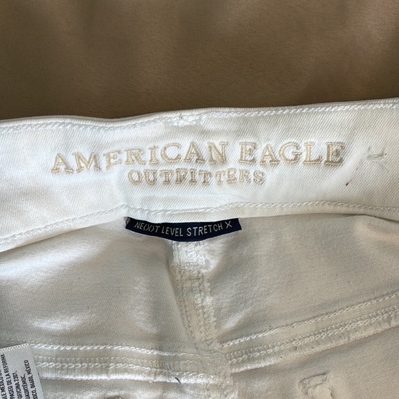 American Eagle NE[X]T Level stretch X white jean size 2 Long. - Picture 3 of 10